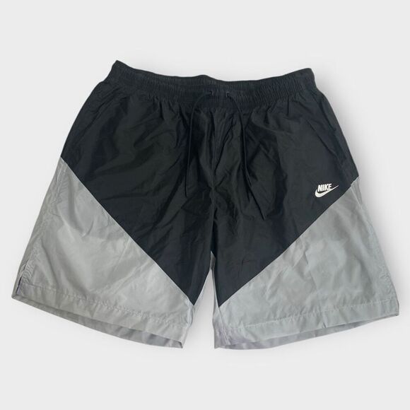 Nike Sportswear Windrunner Track Shorts  Black/Grey AR2424-010 Mens size XXL New - Picture 1 of 11